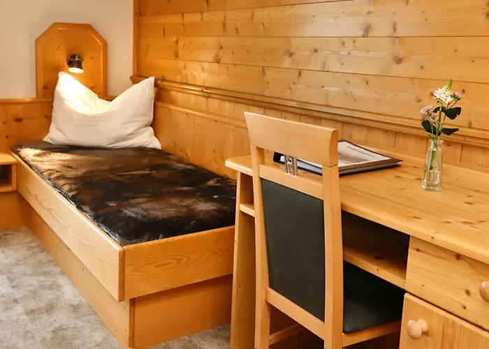 Eichenheim בית הארחה